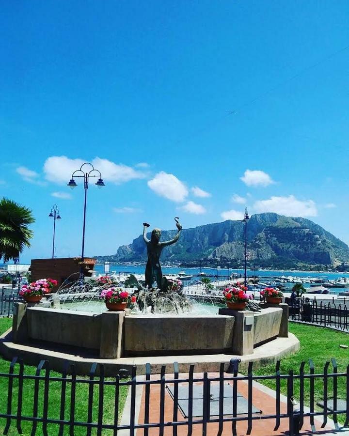 Mongibello Palace B&B Mondello Dış mekan fotoğraf